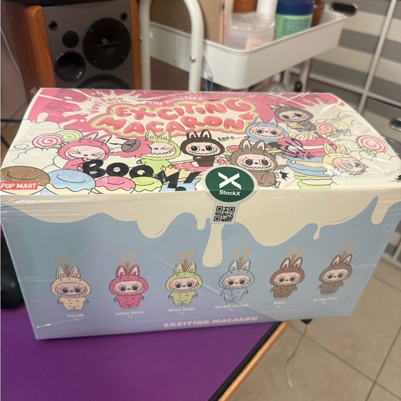 Labubu - Picture 1 of 9